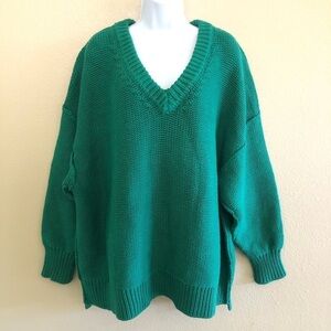 Free People Alli V-Neck  Slouchy Ribbed Trim Chunky knit Sweater Size M